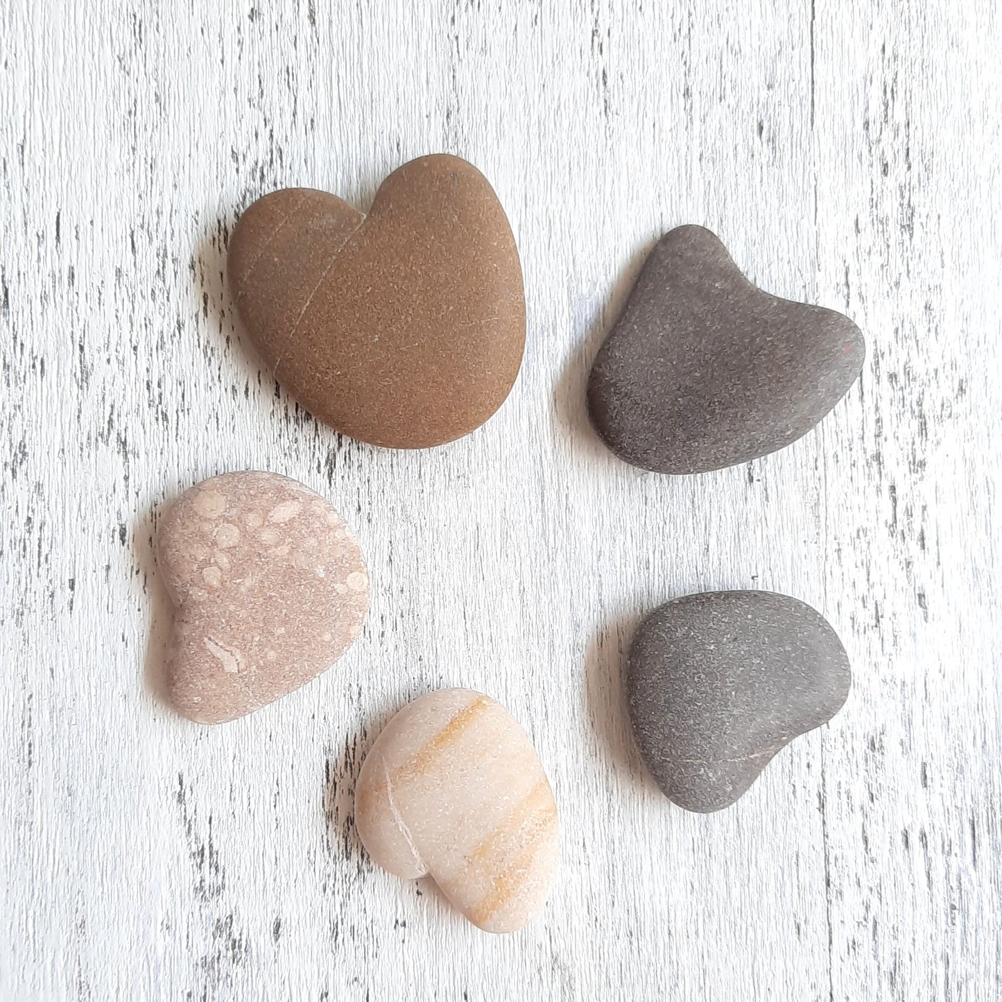 Heart Shaped Beach Pebbles - 5 pieces