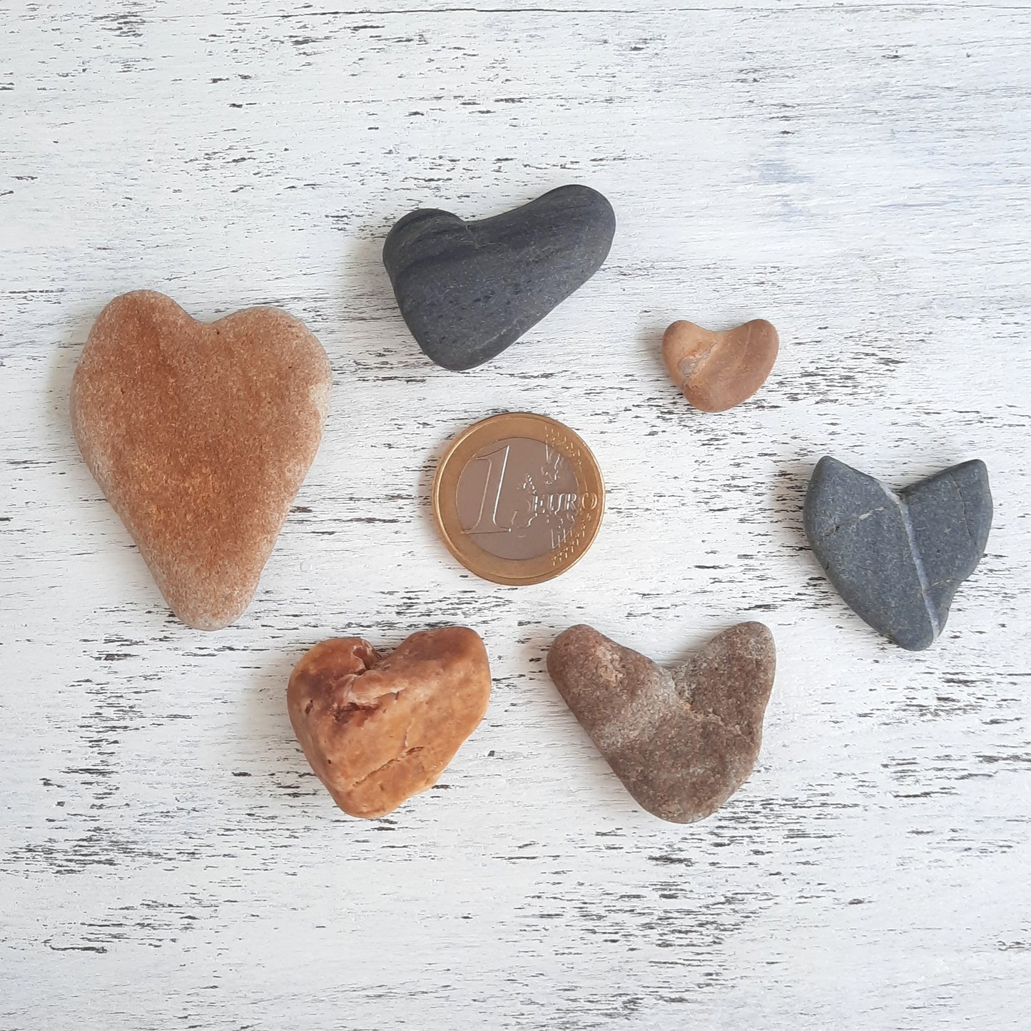Rustic Heart Shaped Beach Pebbles - 6 pieces