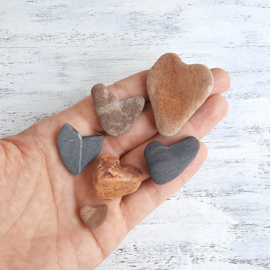 Rustic Heart Shaped Beach Pebbles - 6 pieces