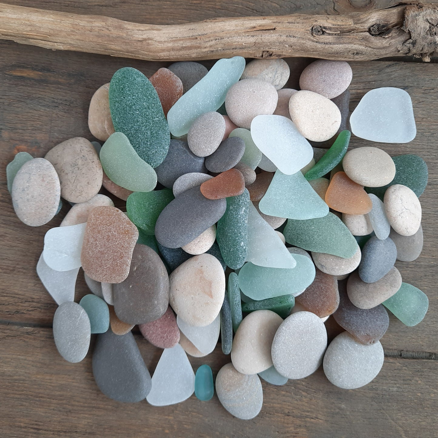 Bulk of 100 Beach Pebbles & Sea Glass