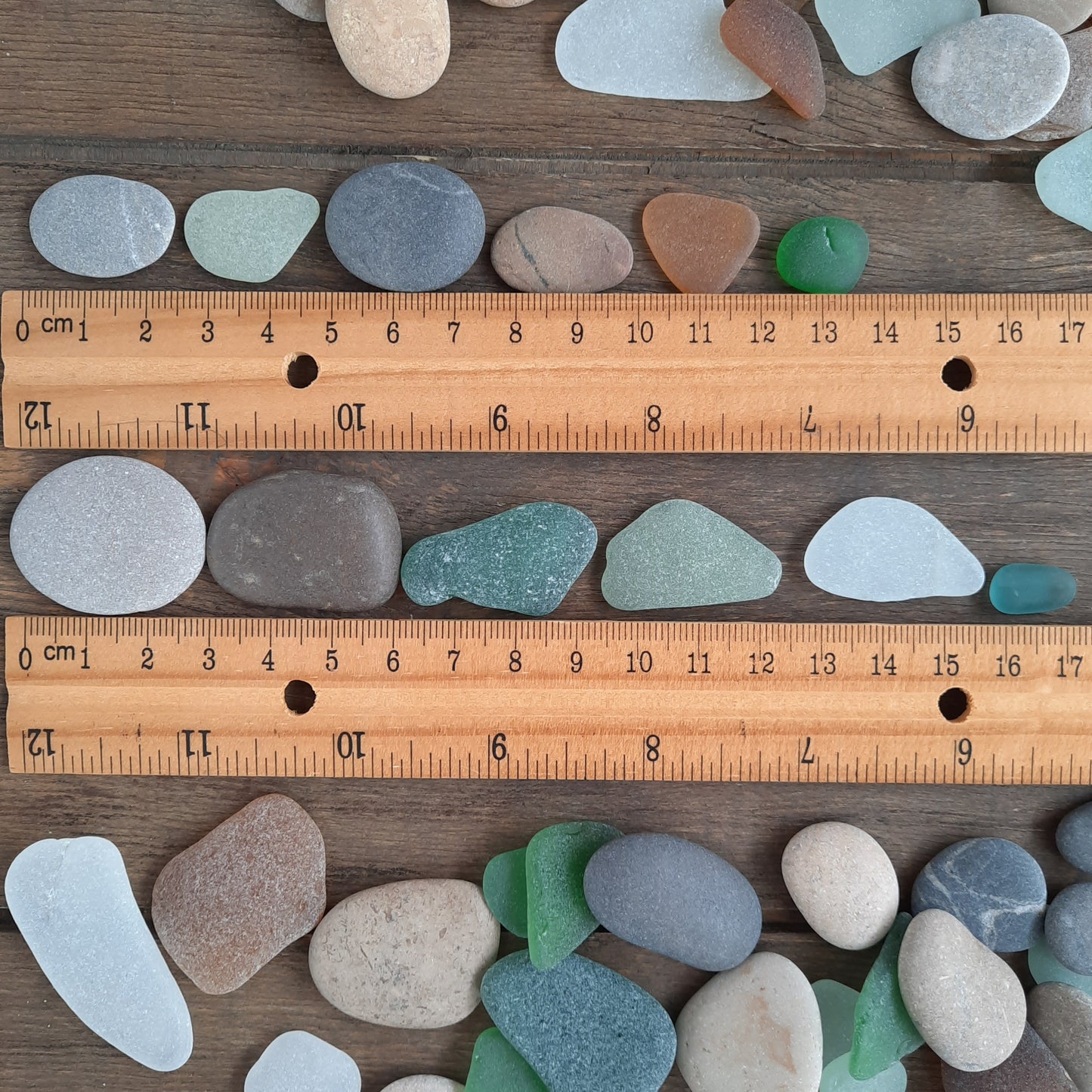 Bulk of 100 Beach Pebbles & Sea Glass